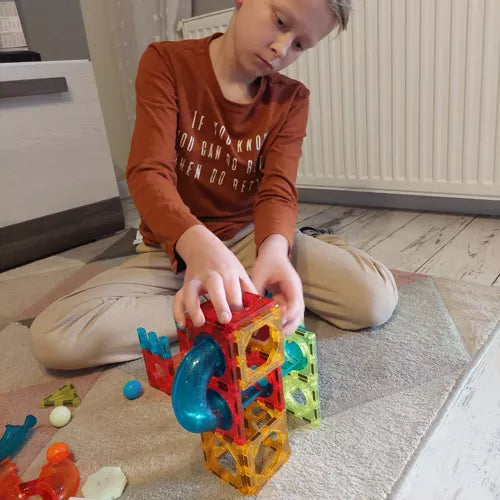 Magnetiniai blokeliai - takelis 77 vnt. - gaukdaugiau.lt