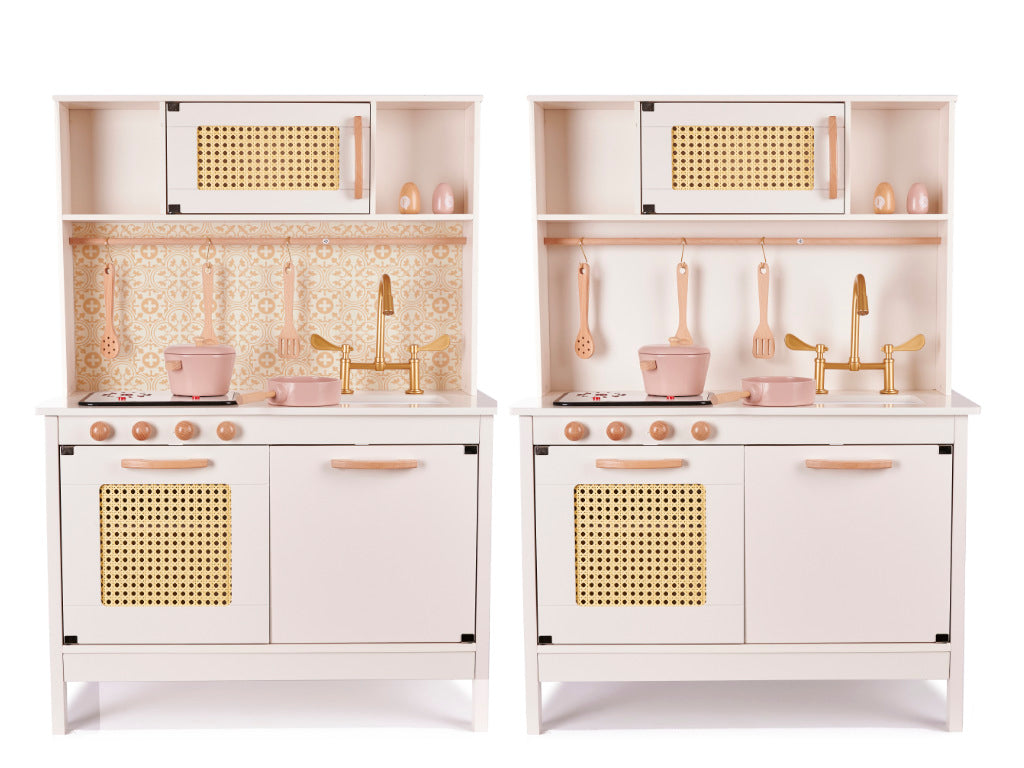 Vaikiška retro MDF medinė virtuvė su BOHO aksesuarais - gaukdaugiau.lt