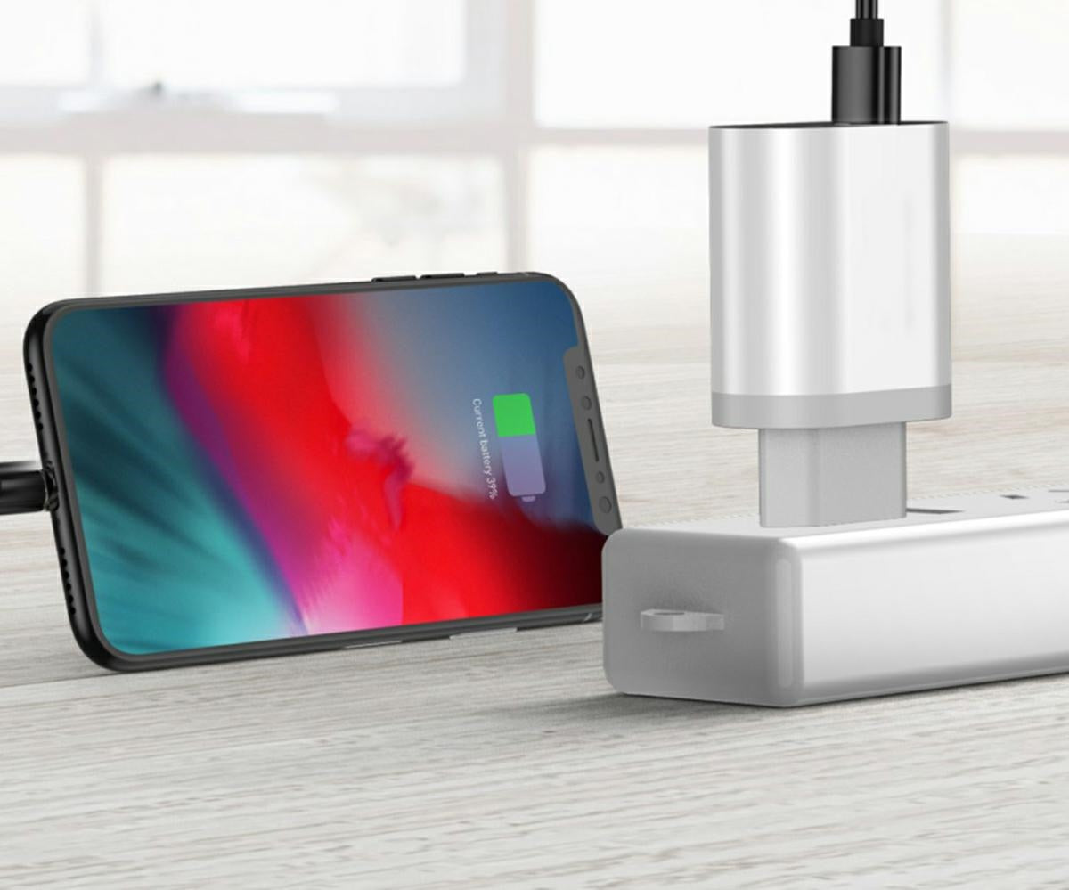 USB GREITAS 18W BIA ĮKROVIKLIS - gaukdaugiau.lt