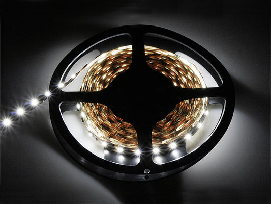 70-960# LED juostelė baltos šaltos spalvos 5050 5m/300 - gaukdaugiau.lt