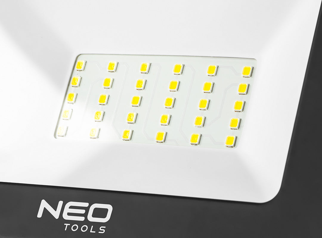 Dvigubas reflektorius 2x30W SMD LED 5400lm ant trikojo 1,8 m - gaukdaugiau.lt