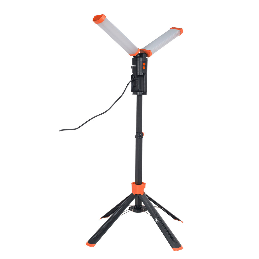 Dvigubas 360 laipsnių lempa 2x4300lm - gaukdaugiau.lt