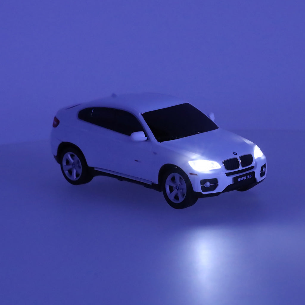 Радиоуправляемая машинка 1:24 BMW X6 белая 