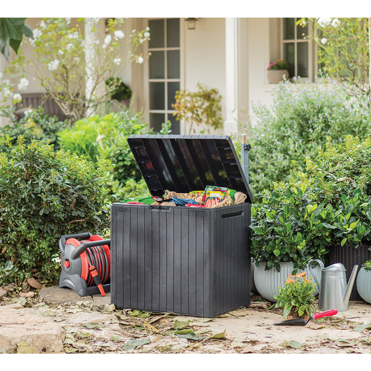 Sodo dėžė PremiumLine City Storage Box 113L ruda - gaukdaugiau.lt